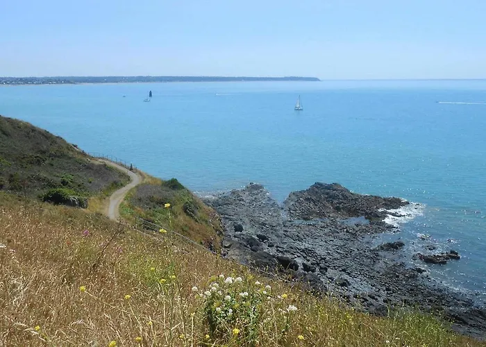 Near Mont St Michel & Nature Trails