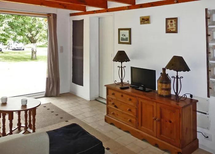 Near Mont St Michel & Nature Trails *